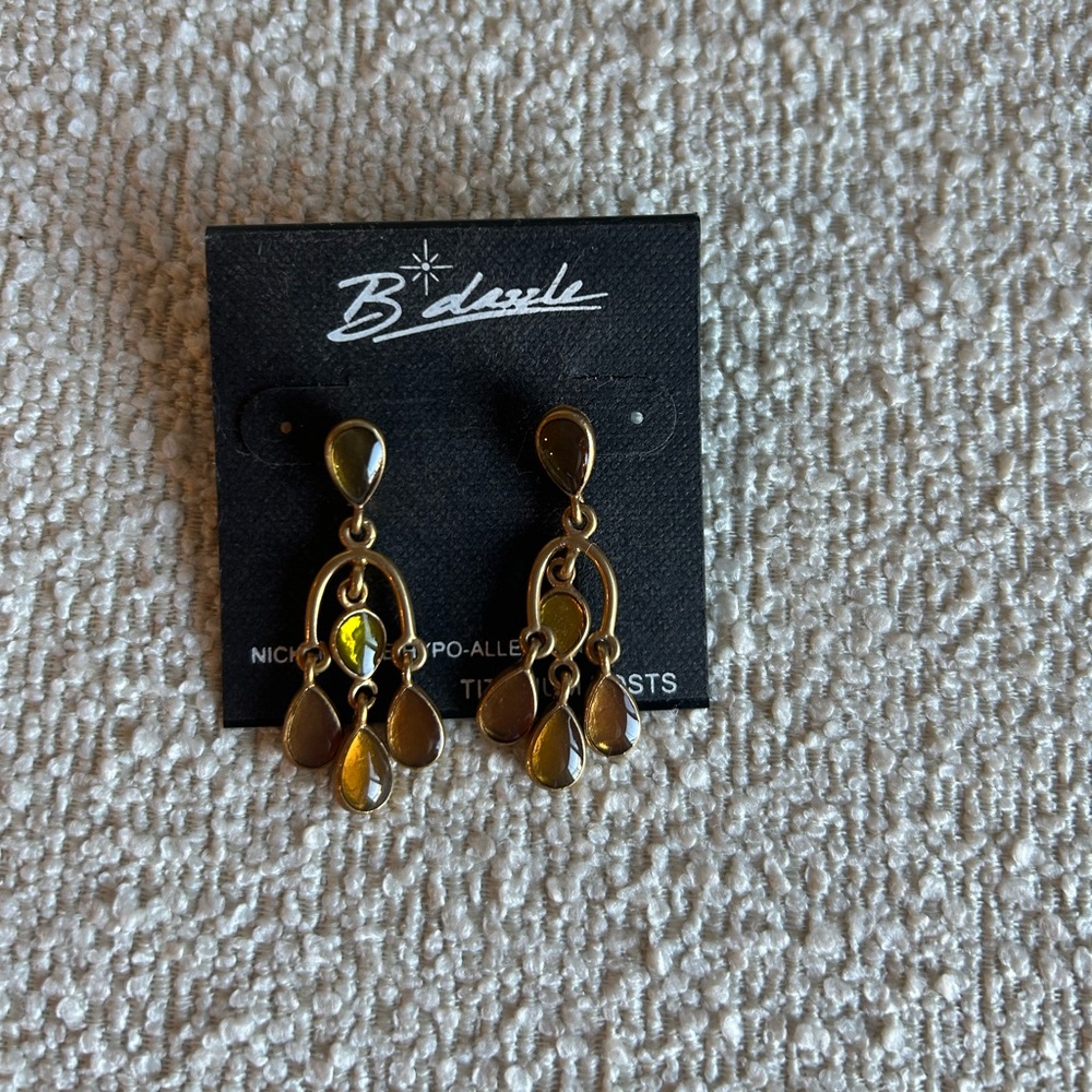 Bedazzled Dangling Amber Stone Earrings